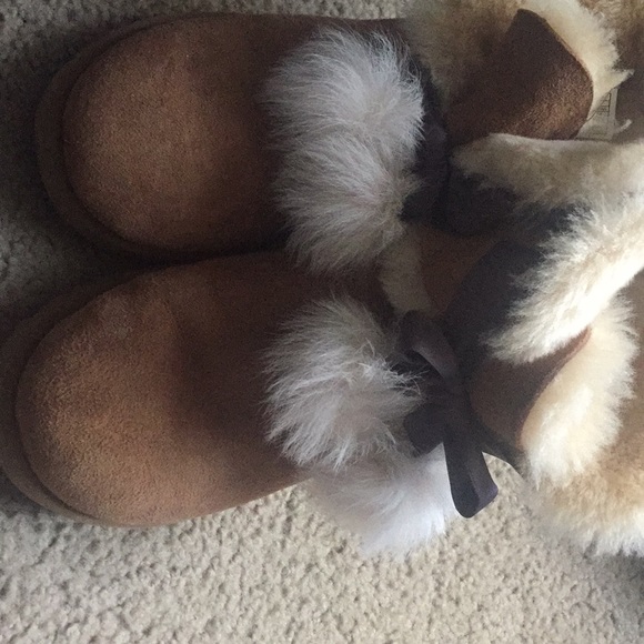 Ugg boots - Picture 1 of 4